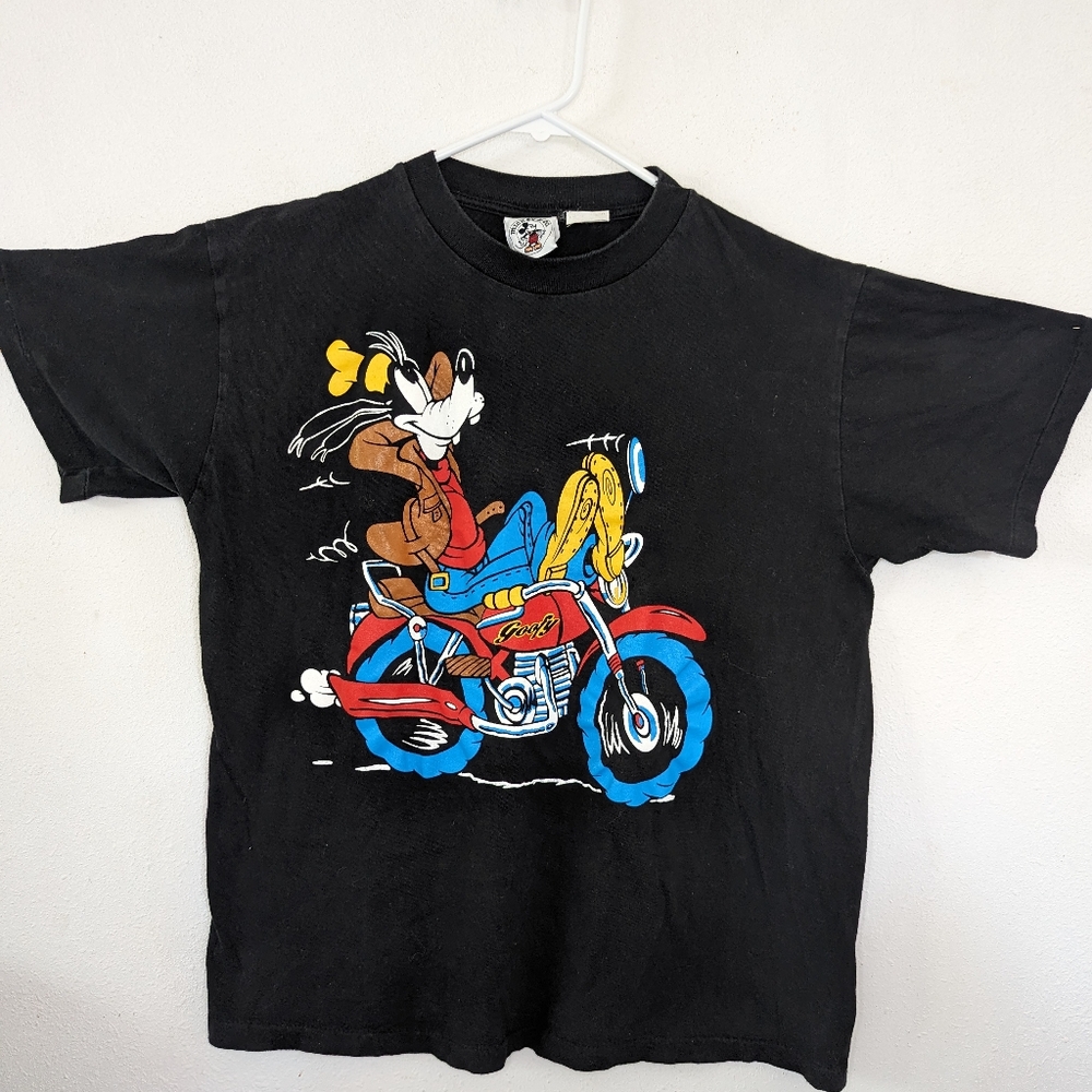 Vintage 90's Goofy Riding Motorcycle Single Stitch T-shirt